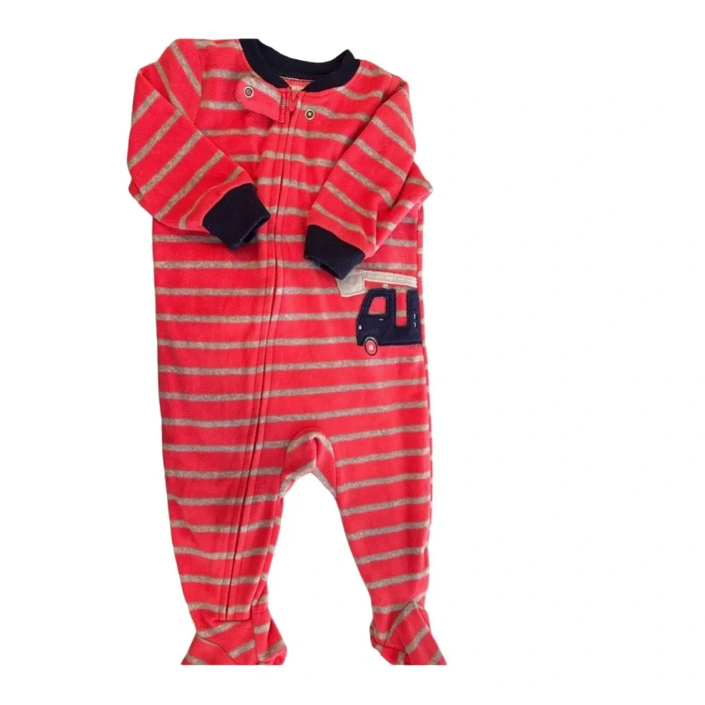 🇺🇸❄️👍GUC CARTER’s | 6 m| Unisex Baby Warm Sleeper footies Firefighters 🚒 - Picture 3 of 12